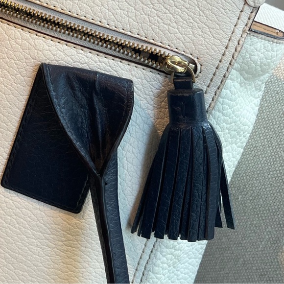 Kate spade leather tote bag
In a good condition - Picture 4 of 9